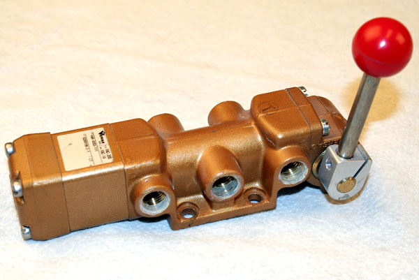 供應(yīng)美國(guó)VERSA電磁閥 